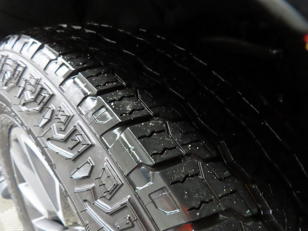 Used 2024 Chevrolet Tahoe Z71 image 7