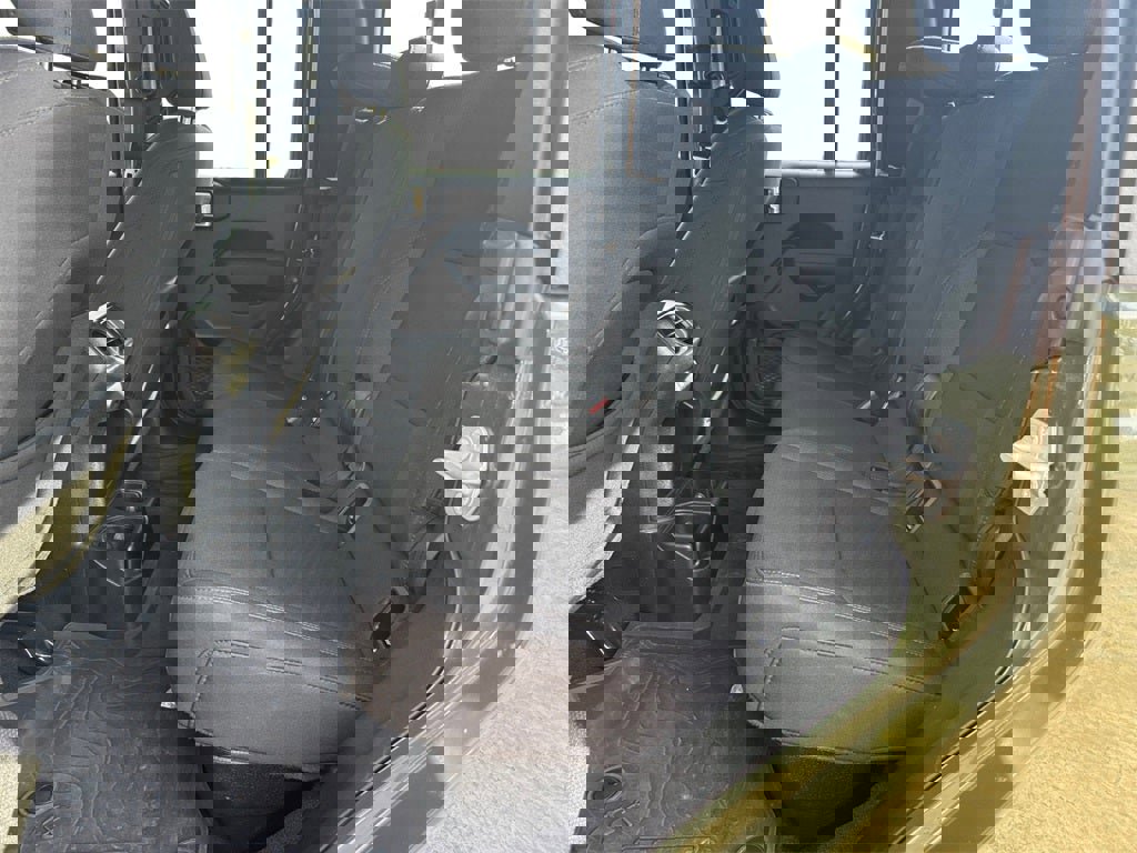 Used 2022 Jeep Gladiator Sport image 13