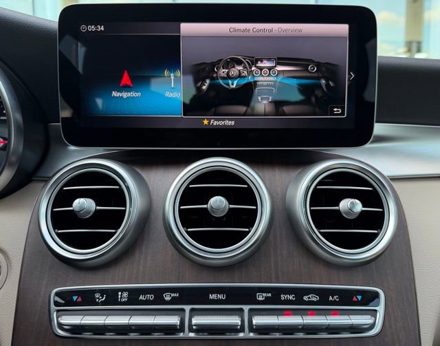 Used 2019 Mercedes-Benz C 300 4MATIC Sedan image 21