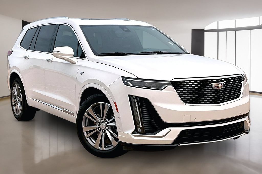 Used 2025 Cadillac XT6 Premium Luxury w/ Platinum Package AWD/4WD image 11