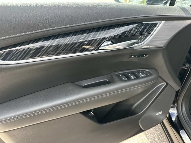 Used 2024 Cadillac XT6 Premium Luxury w/ LPO, Floor Liner Package AWD/4WD image 15