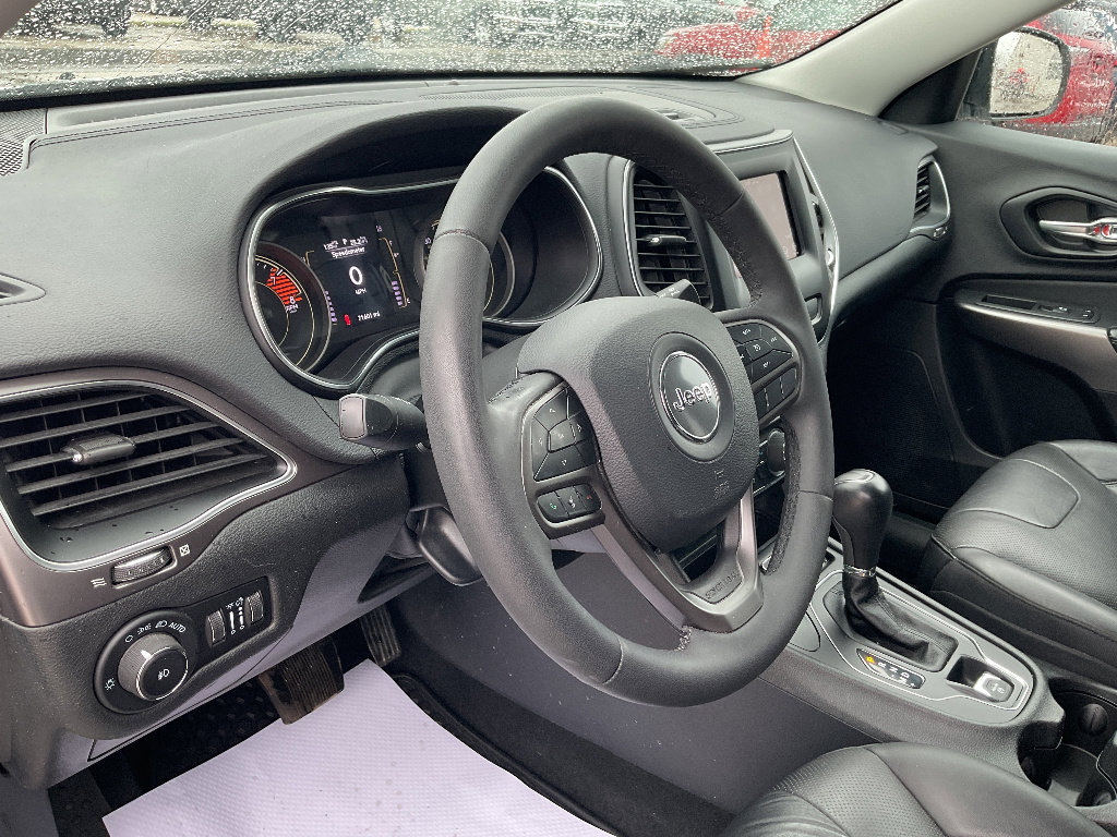 Used 2021 Jeep Cherokee Latitude Lux AWD/4WD image 11