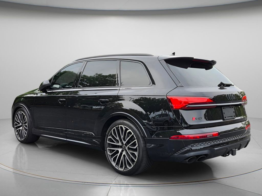 Used 2025 Audi SQ7 Premium Plus AWD/4WD image 4