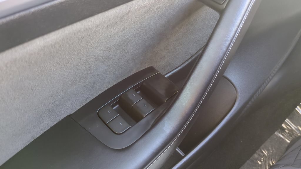 Used 2023 Tesla Model 3 Standard Range RWD image 19