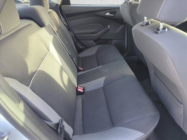 Used 2013 Ford Focus SE FWD image 24
