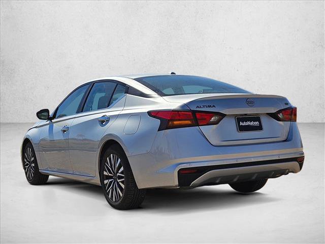 Used 2024 Nissan Altima 2.5 SV image 8