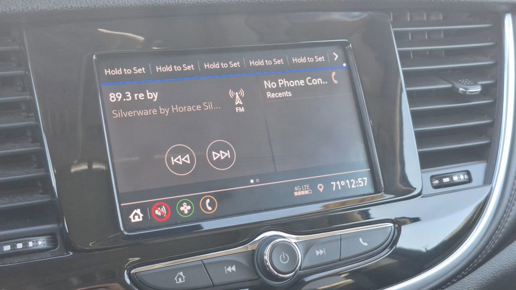 Used 2022 Buick Encore Preferred w/ Safety Package II image 21