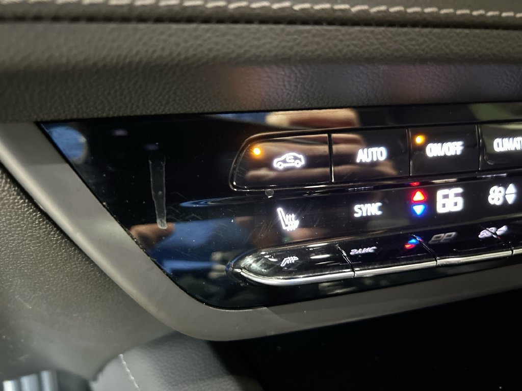 Used 2023 Buick Envision Preferred w/ Sport Touring Package AWD/4WD image 30