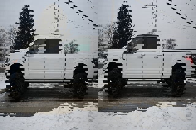 Used 2024 Ford F150 XLT w/ Tow/Haul Package image 8