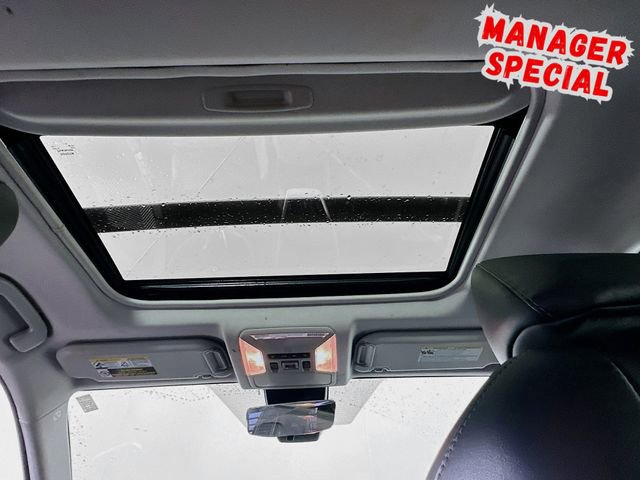 Used 2021 Toyota RAV4 XLE Premium image 15