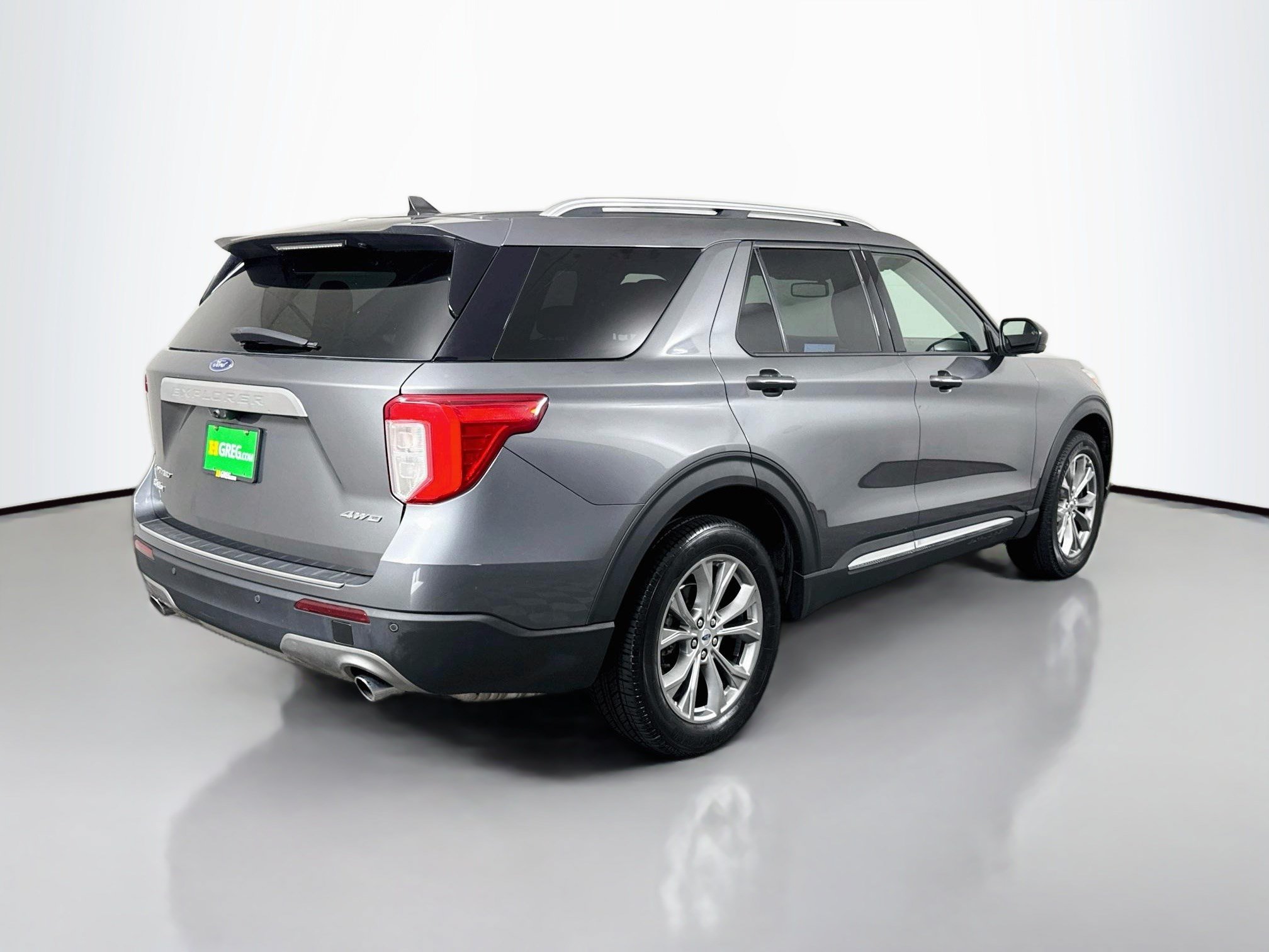 Used 2023 Ford Explorer Limited AWD/4WD image 10