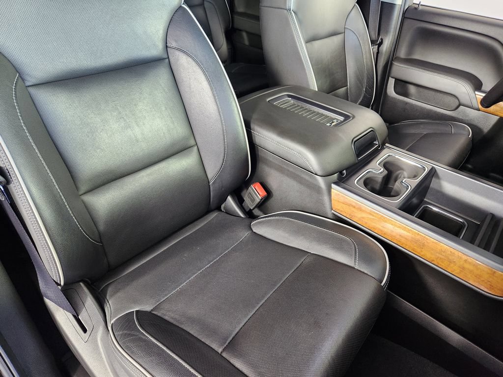 Used 2019 Chevrolet Silverado 2500 High Country w/ Duramax Plus Package AWD/4WD image 11