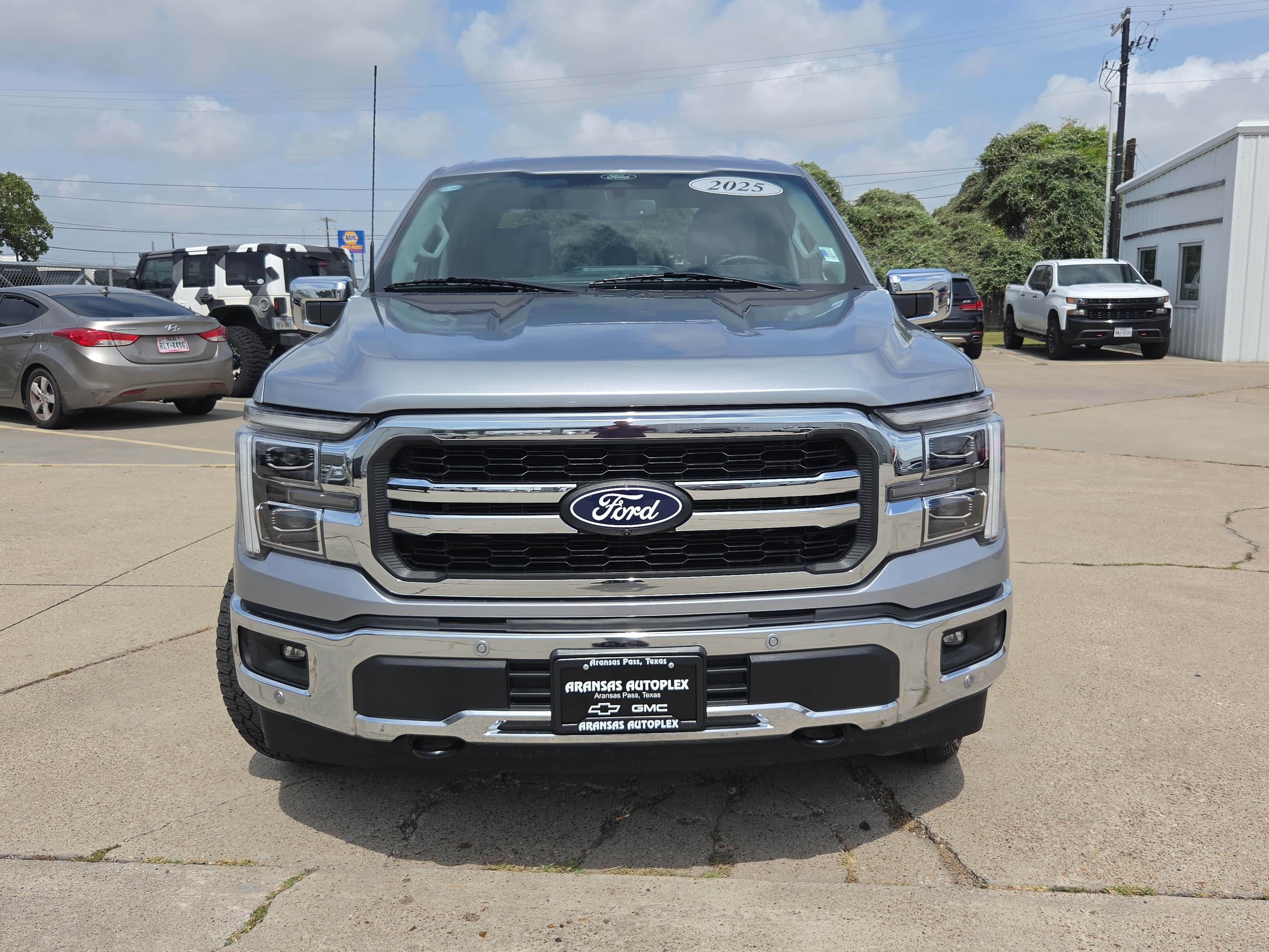 Used 2025 Ford F150 Lariat AWD/4WD image 2