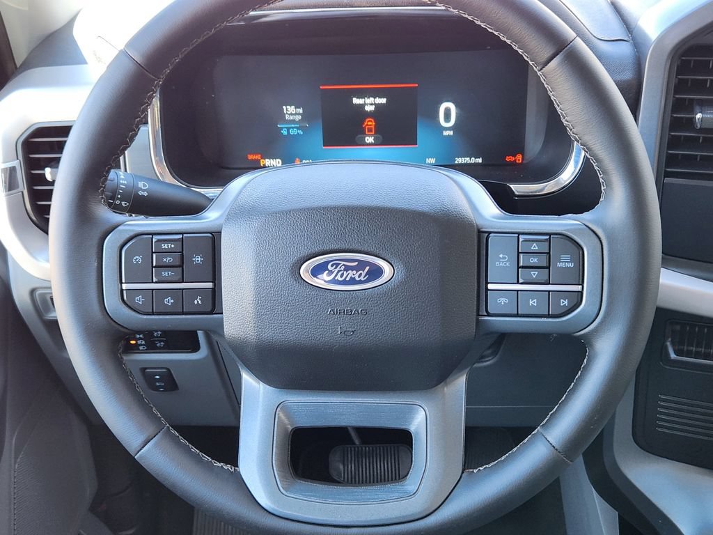 Used 2023 Ford F150 Lightning XLT AWD/4WD image 8