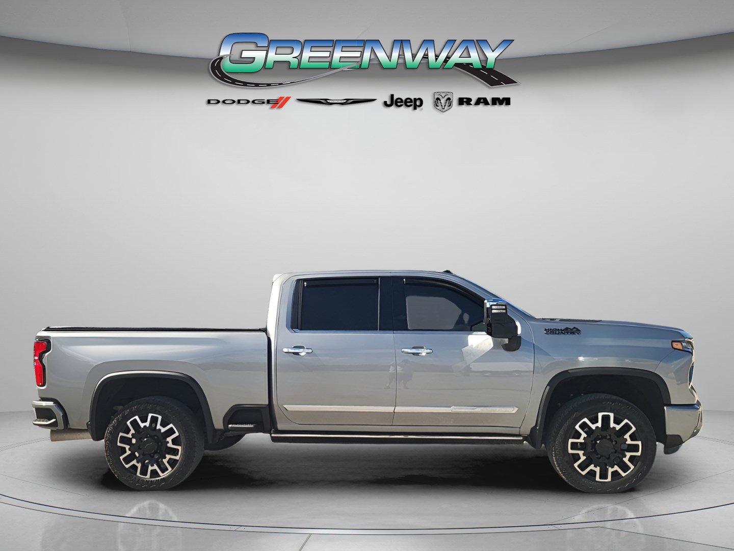 Used 2025 Chevrolet Silverado 2500 High Country w/ High Country Premium Package image 4