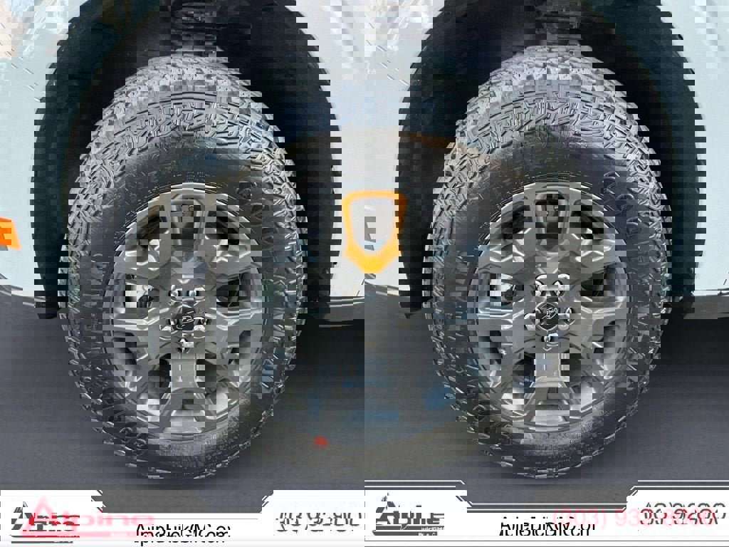 Used 2025 Ford Maverick Tremor image 14