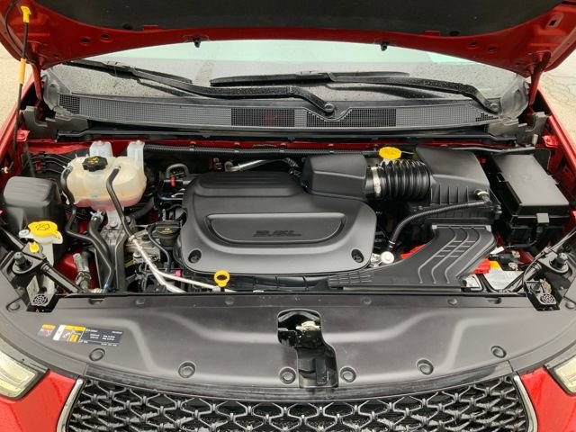 Used 2025 Chrysler Pacifica Select image 12