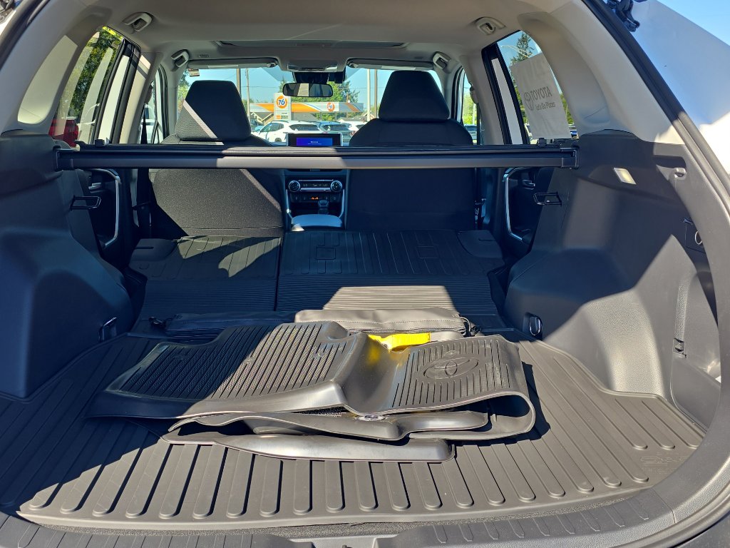 New 2025 Toyota RAV4 XLE image 10
