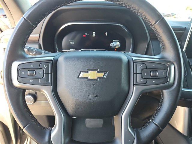 Used 2024 Chevrolet Suburban LT image 23