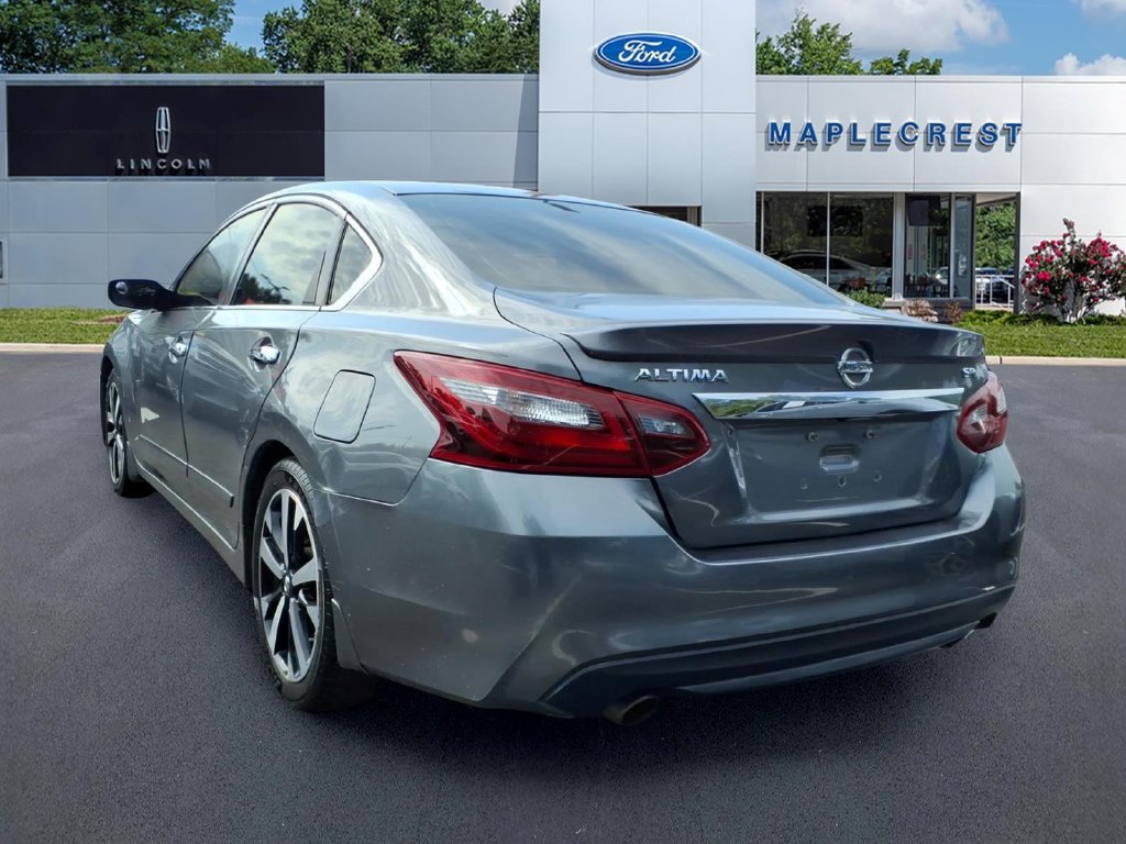 Used 2018 Nissan Altima 2.5 SR FWD image 3