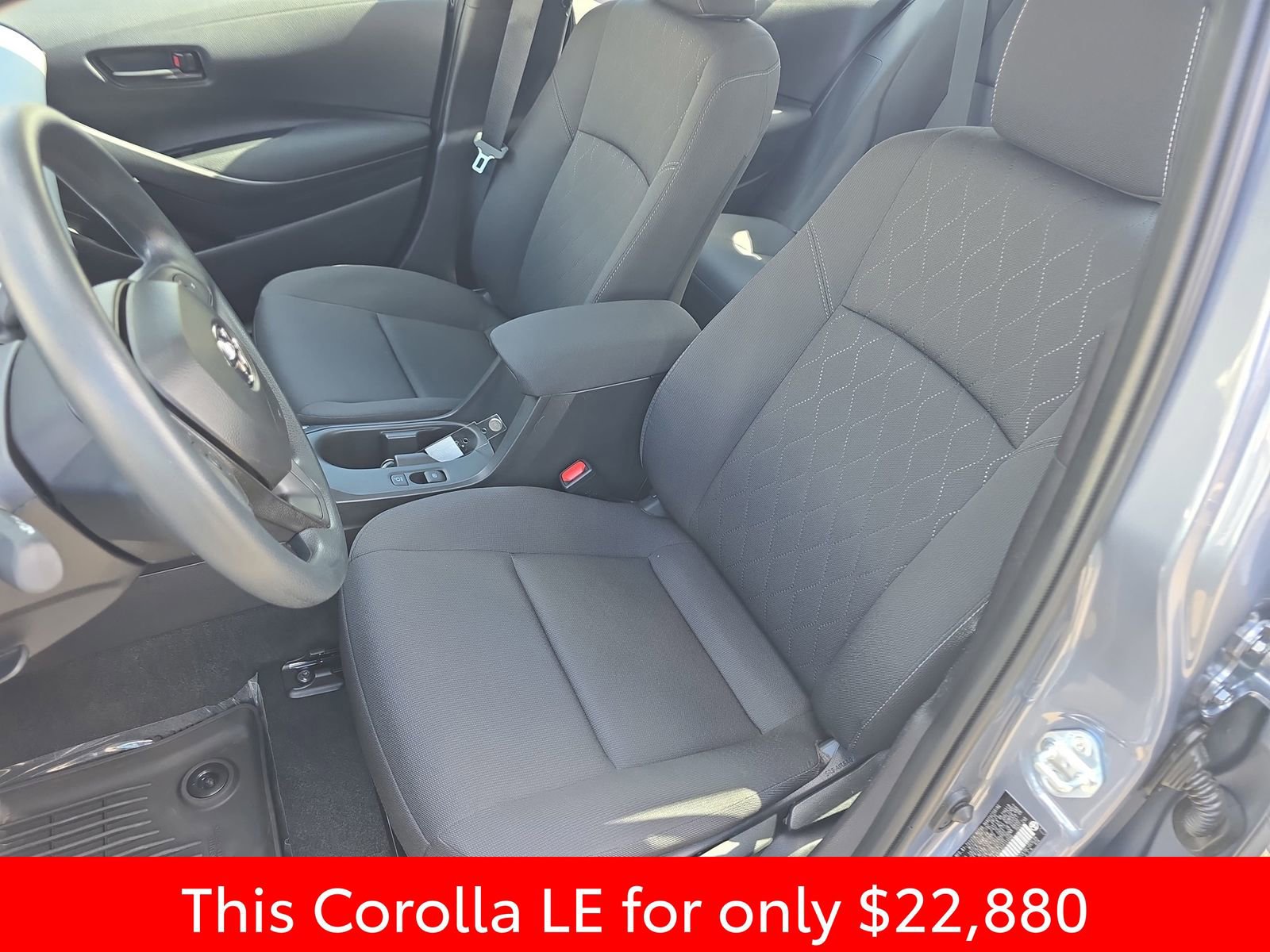Used 2025 Toyota Corolla LE w/ Convenience Package image 20