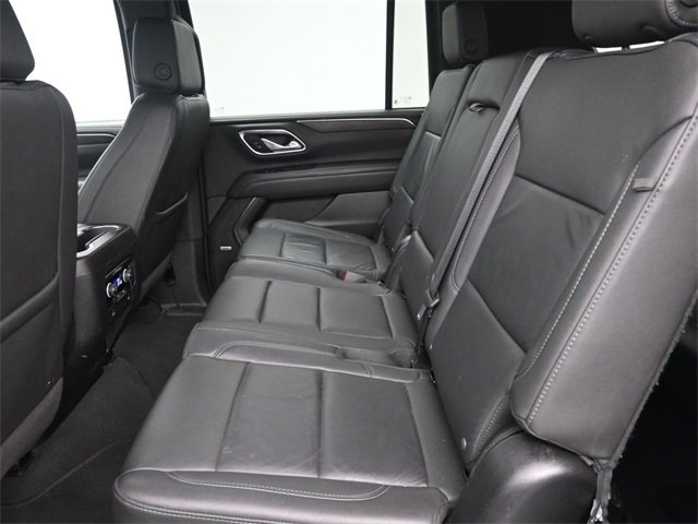 Used 2024 Chevrolet Suburban LT image 8