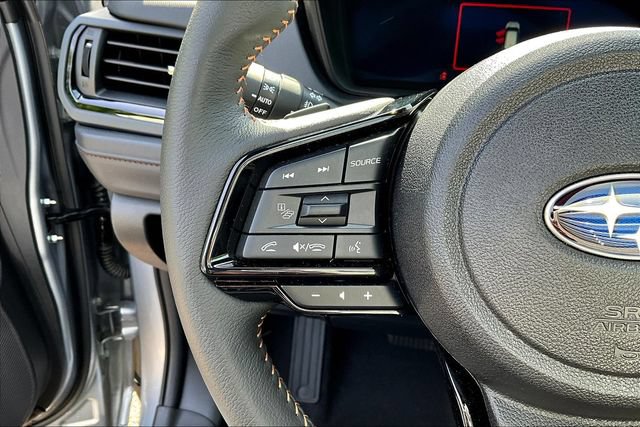 Used 2025 Subaru Forester Touring AWD/4WD image 11