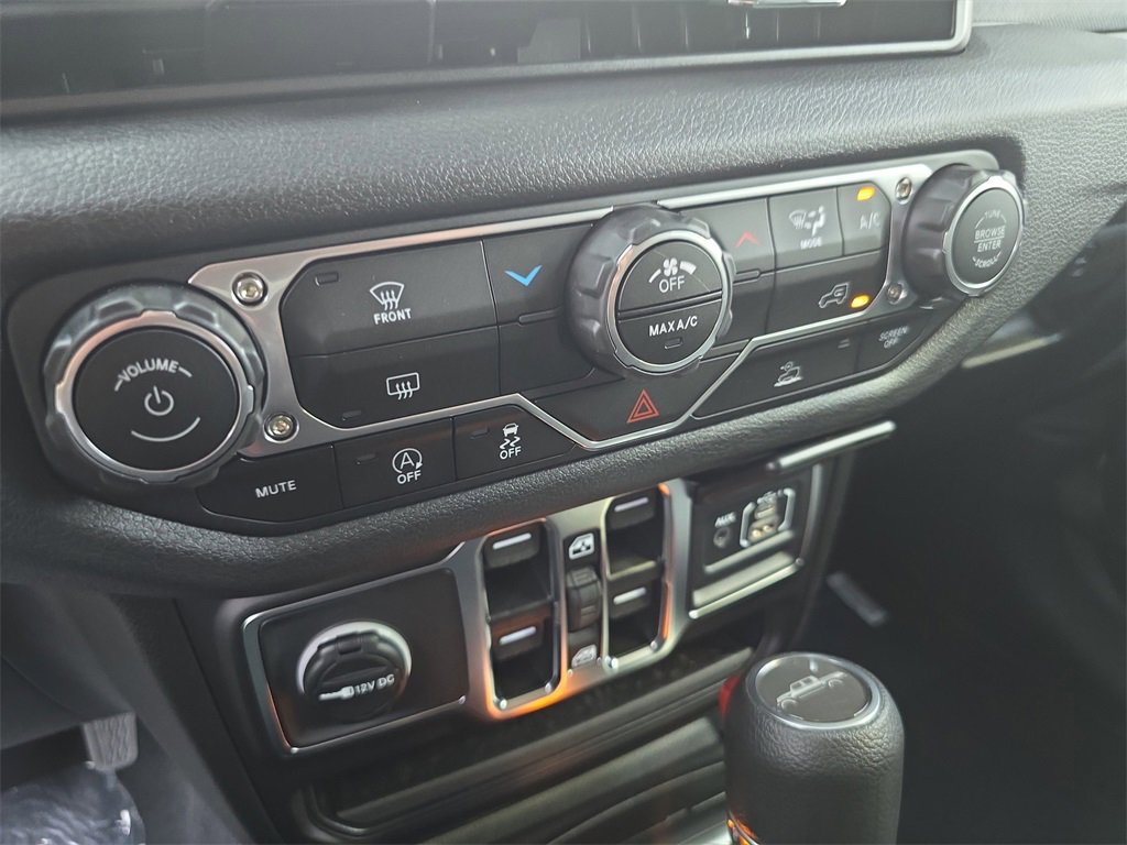 New 2025 Jeep Gladiator Sport image 21