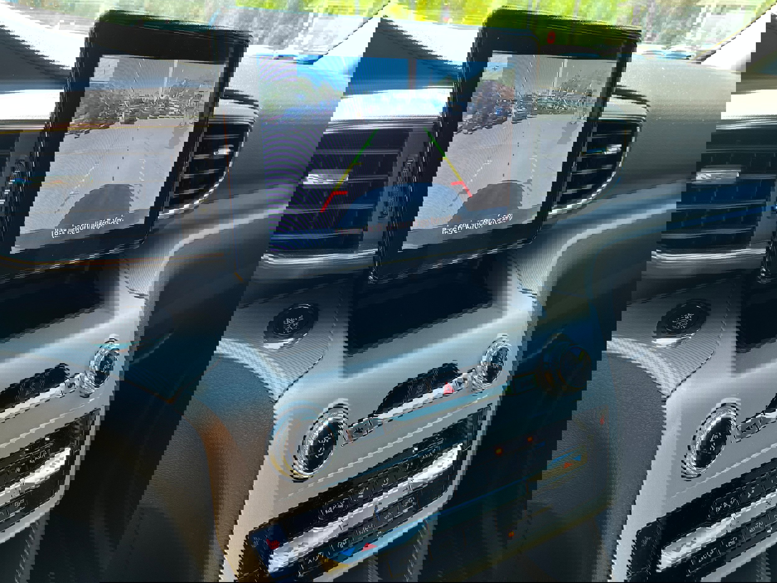 Used 2022 Ford Explorer XLT w/ Equipment Group 202A AWD/4WD image 20