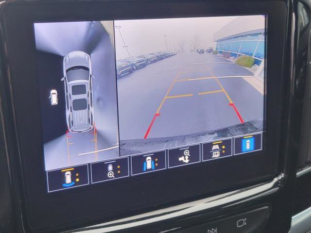 Used 2023 Chevrolet Traverse RS image 28