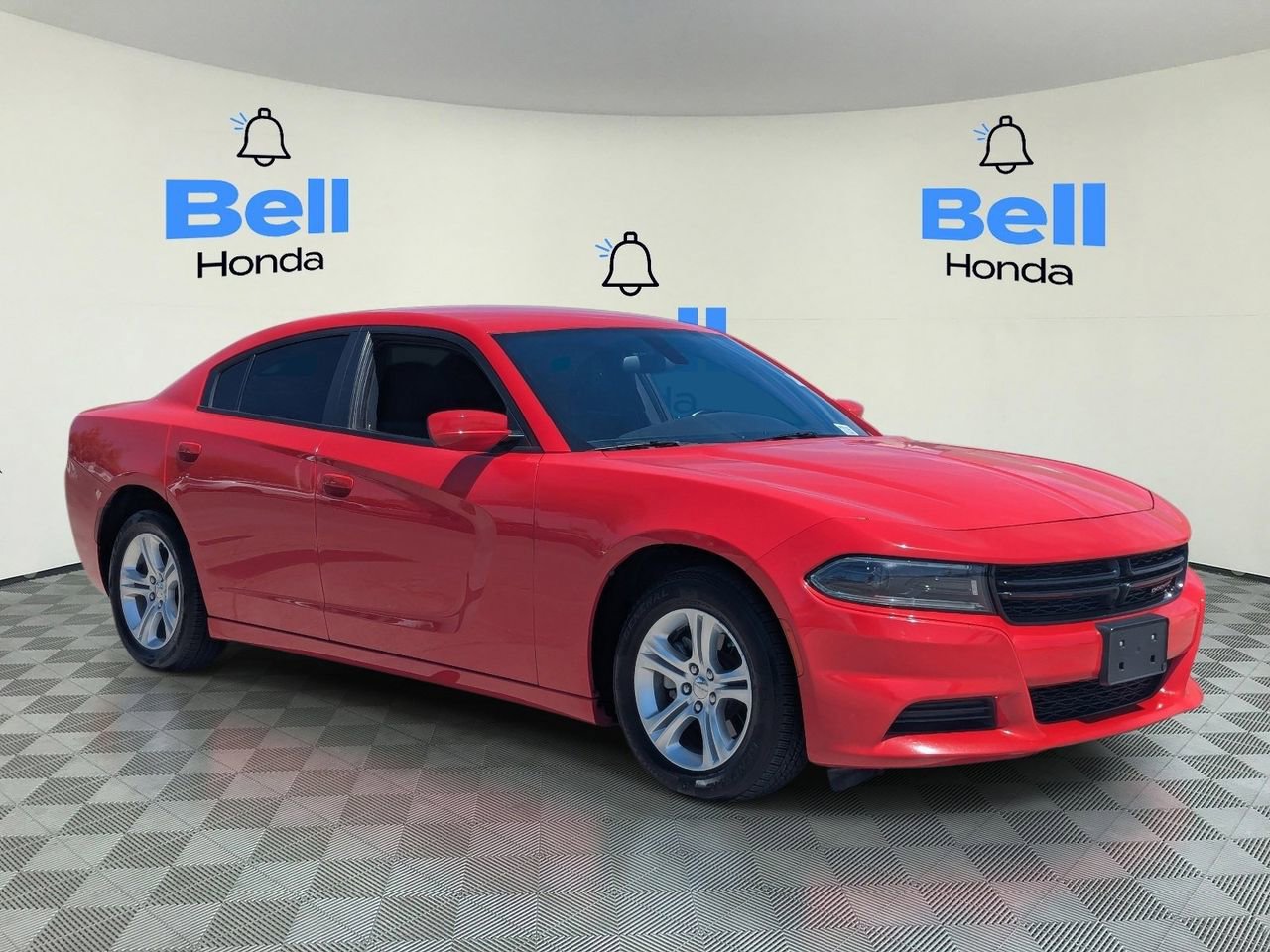 Used 2022 Dodge Charger SXT RWD image 6