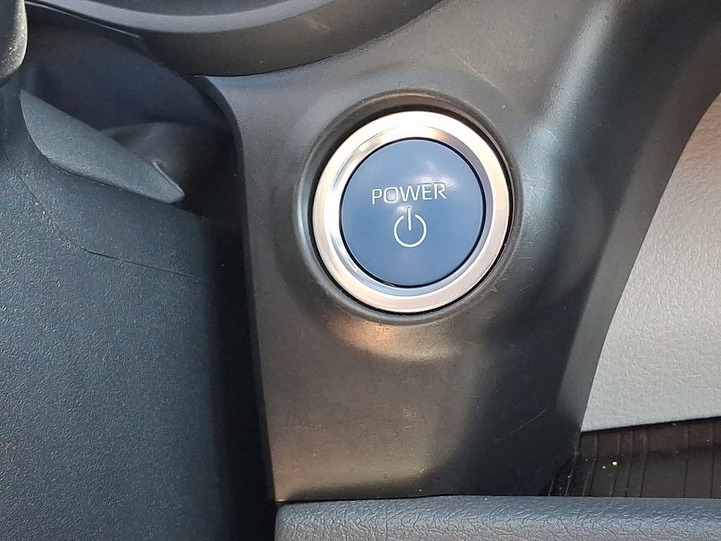 Used 2023 Toyota Sienna XLE FWD image 24