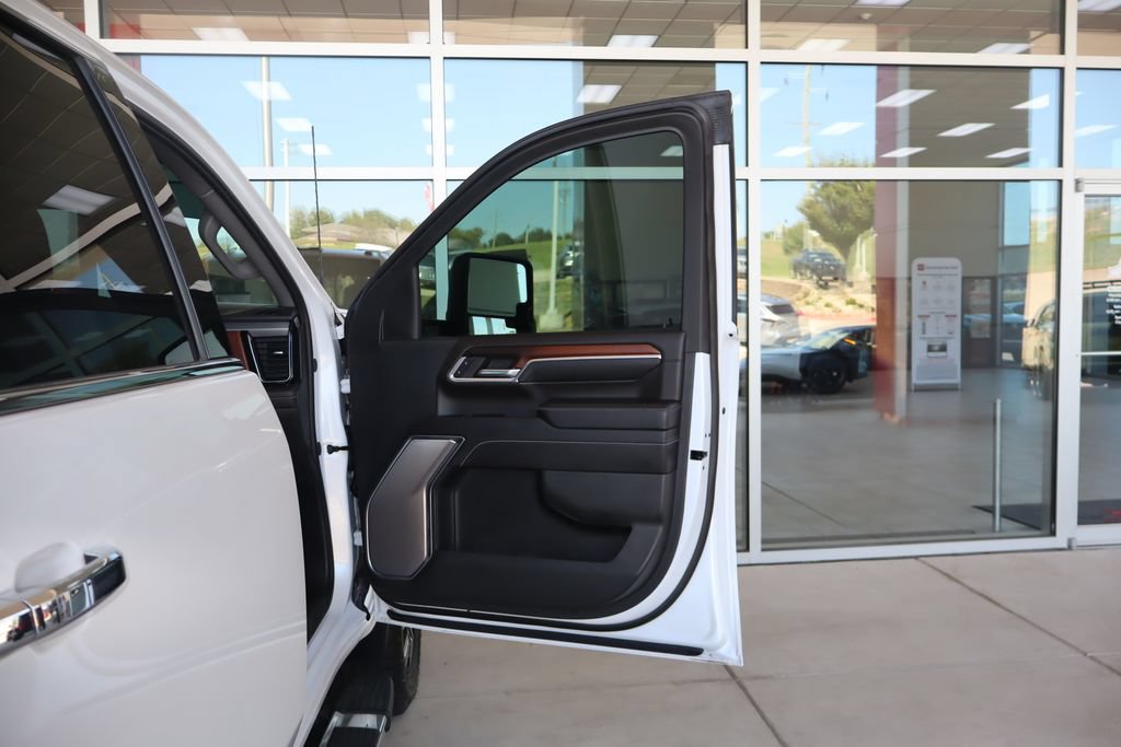 Used 2024 GMC Sierra 2500 Denali w/ Denali Reserve Package AWD/4WD image 46