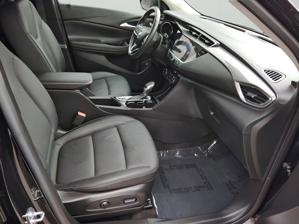 Used 2023 Buick Encore GX Essence FWD image 32