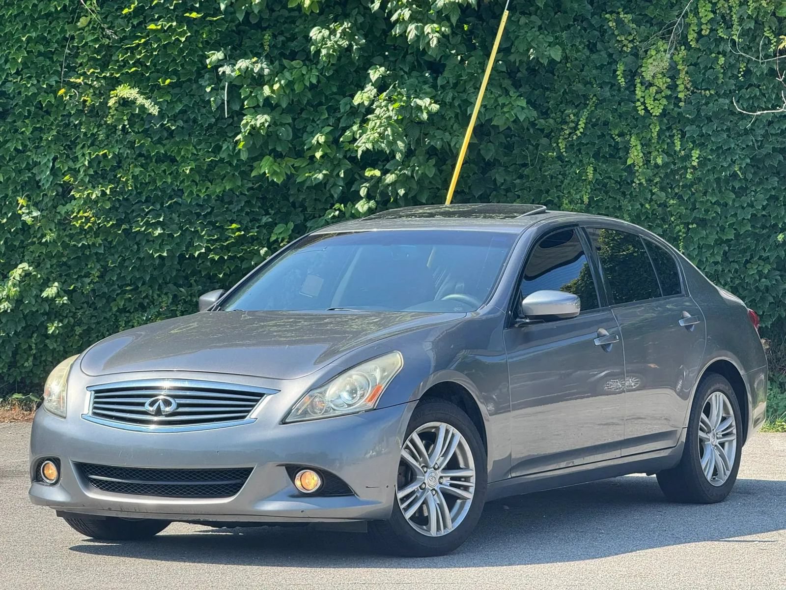 Used 2013 INFINITI G37 x Sedan w/ Premium Pkg AWD/4WD image 1