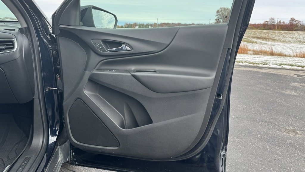 Used 2021 Chevrolet Equinox LT image 25