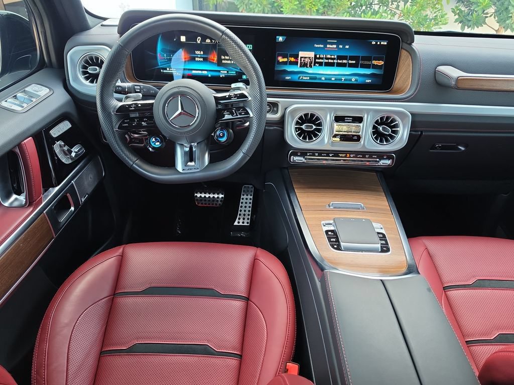 Used 2025 Mercedes-Benz G 63 AMG 4MATIC image 16