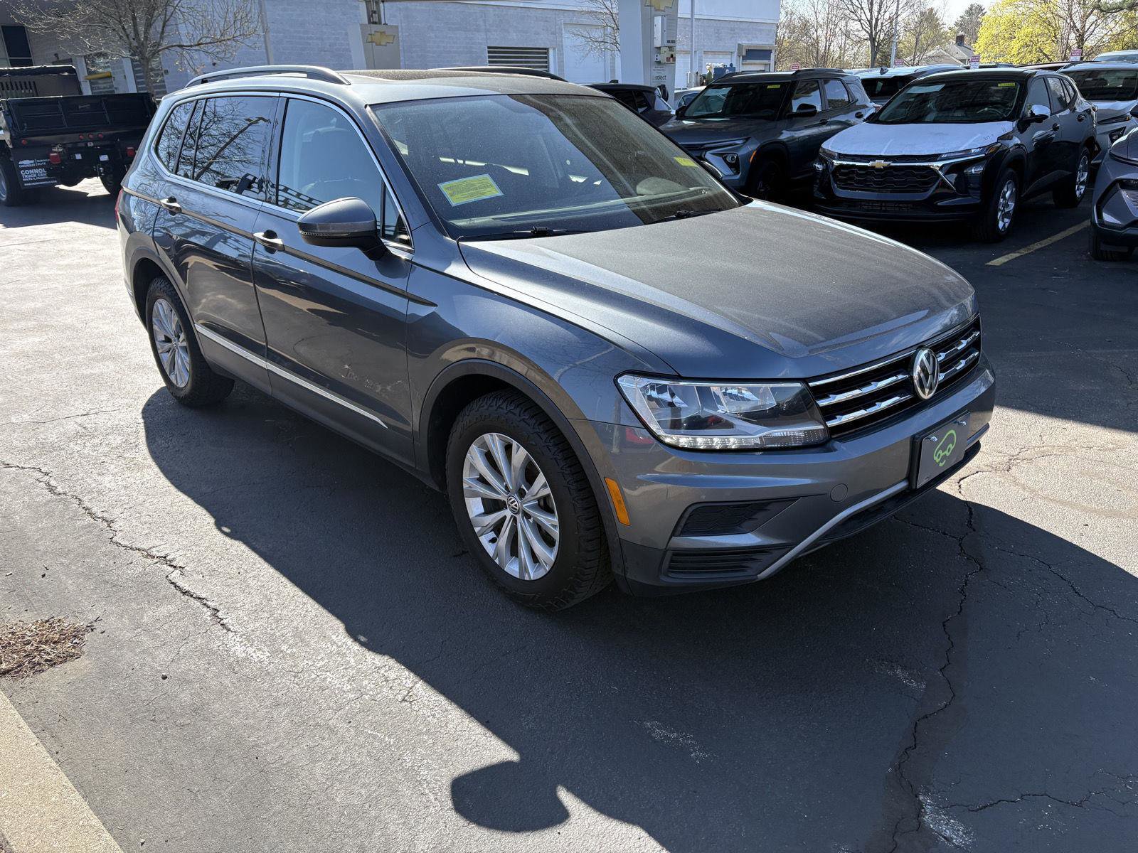 Used 2018 Volkswagen Tiguan SE w/ Panoramic Sunroof Package AWD/4WD image 1