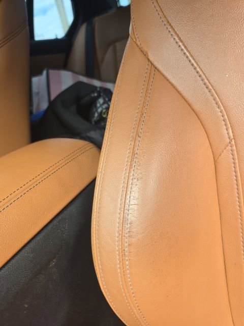 Used 2020 BMW 330i Sedan w/ Premium Package image 10