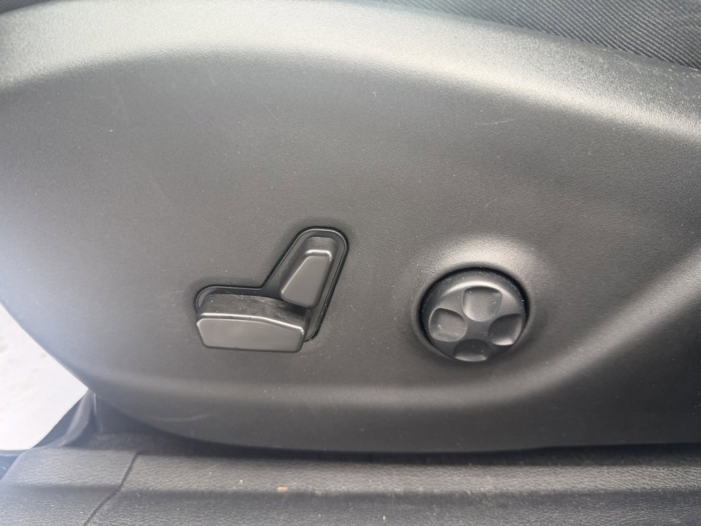 Used 2021 Jeep Cherokee Limited image 20