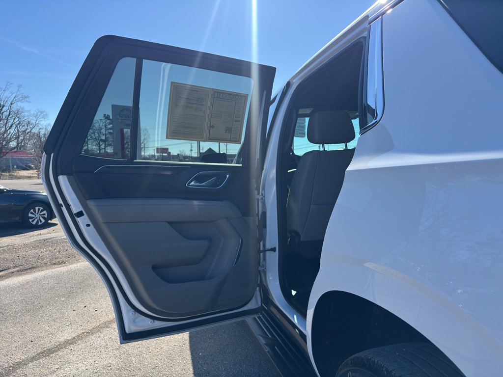 Used 2024 GMC Yukon SLE w/ Gmc Pro Safety Plus Package image 20