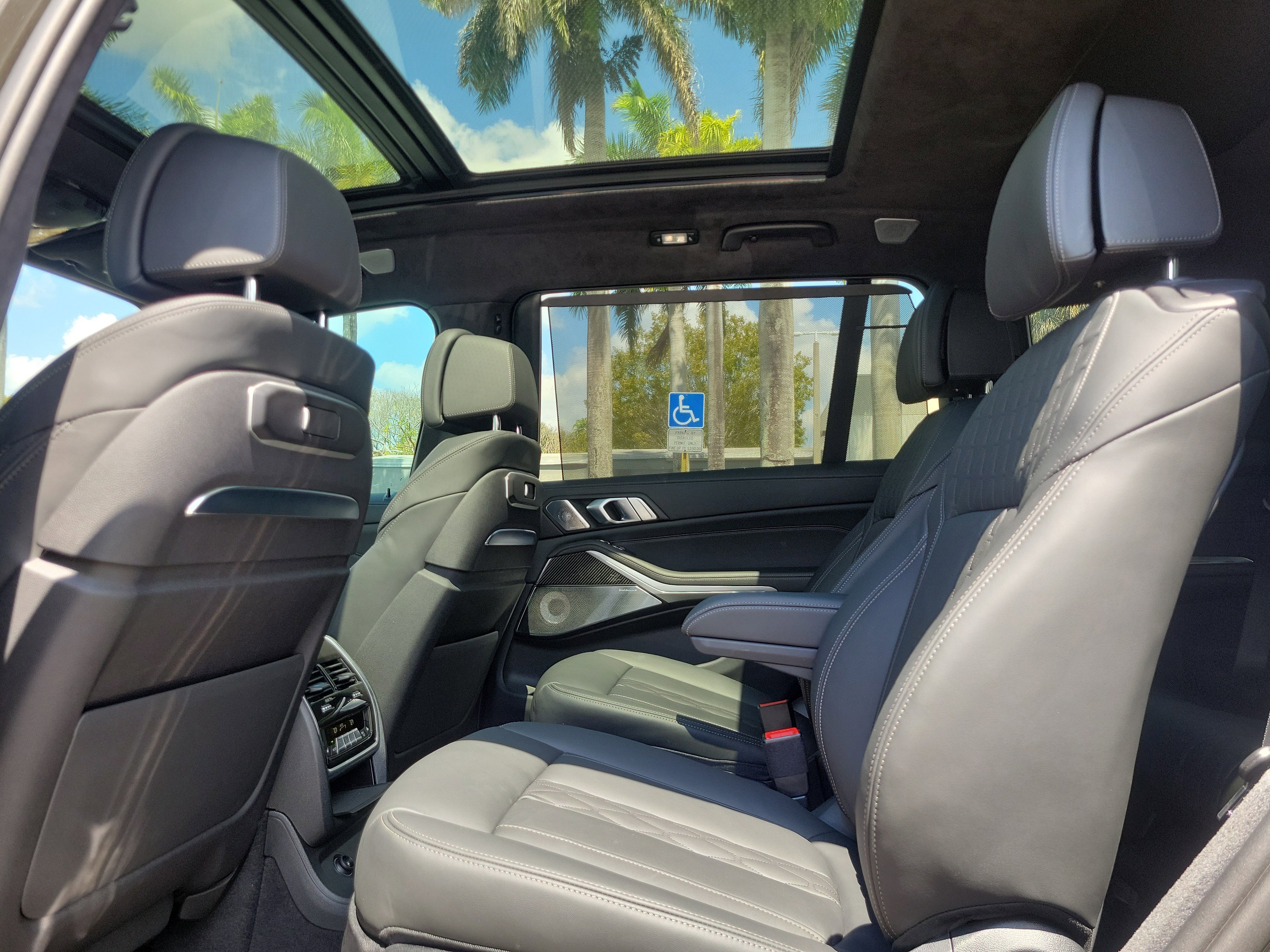 Used 2024 BMW ALPINA XB7 image 14