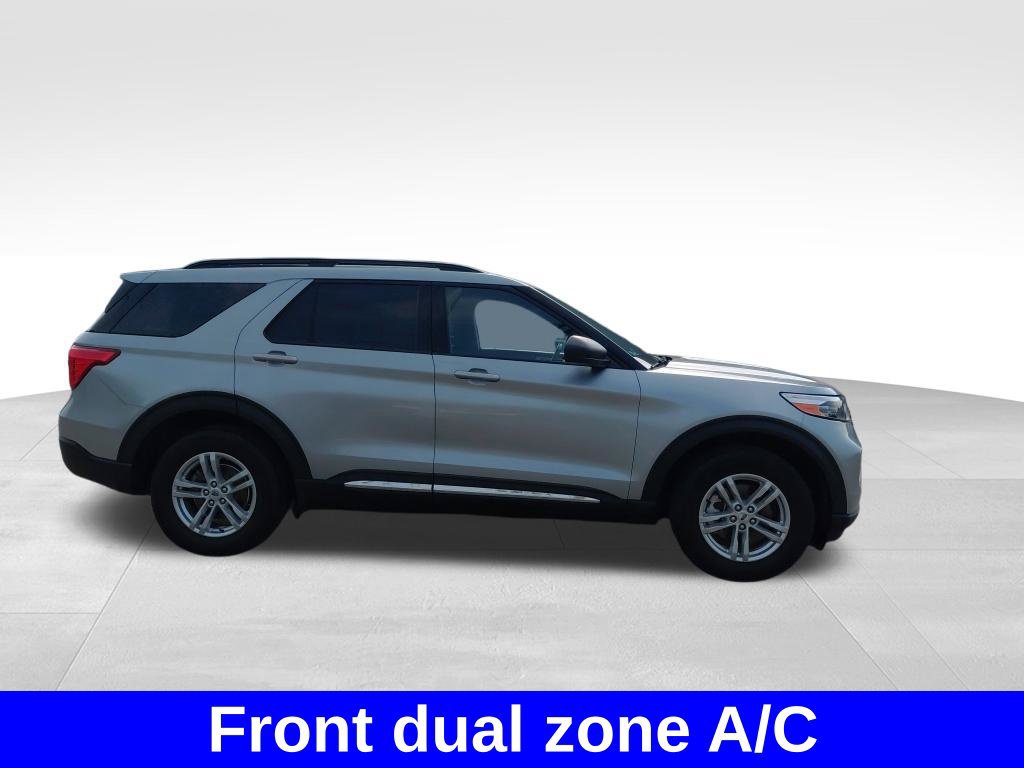 Used 2022 Ford Explorer XLT w/ Equipment Group 202A AWD/4WD image 9