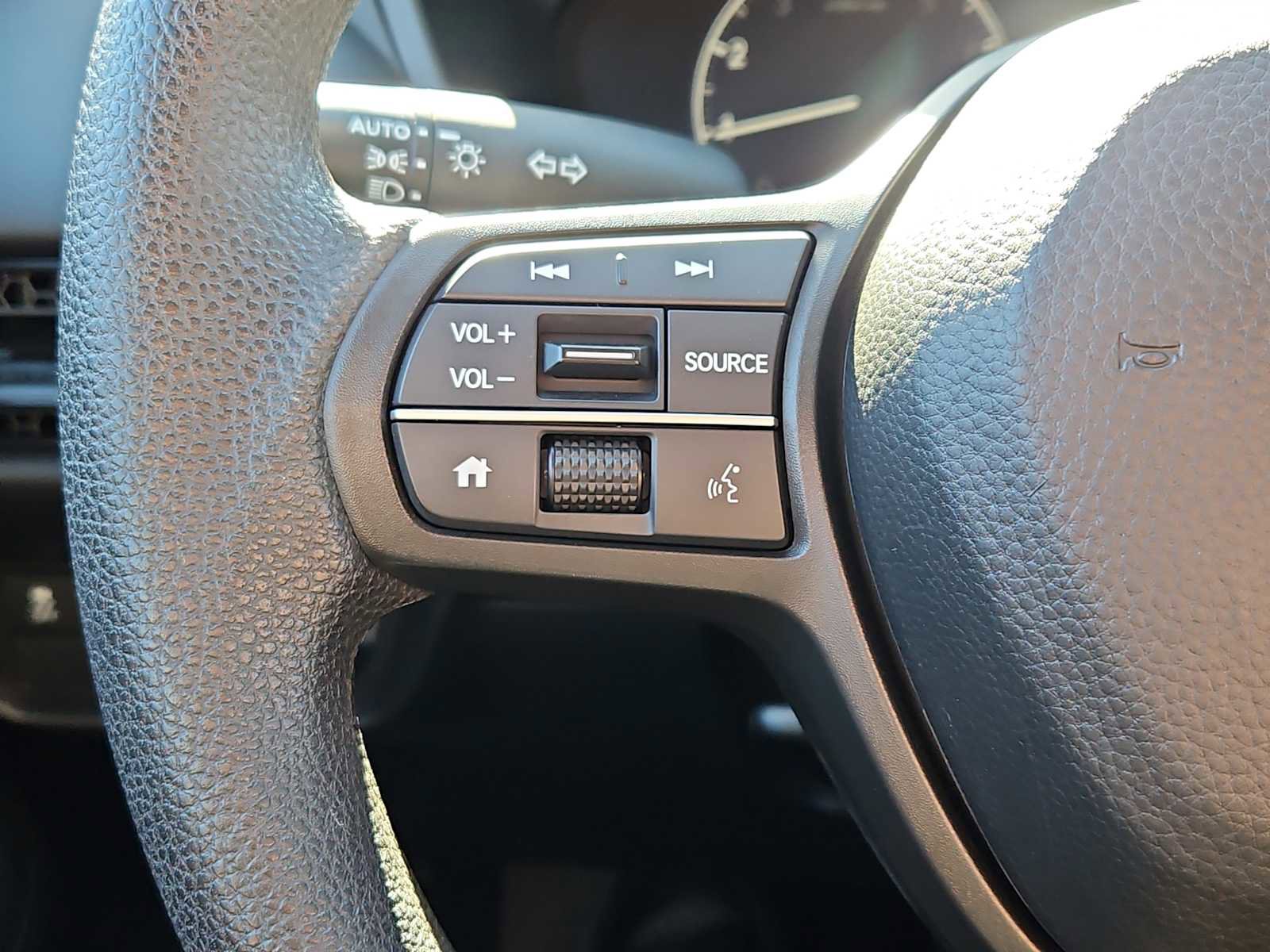 Used 2023 Honda HR-V LX image 15