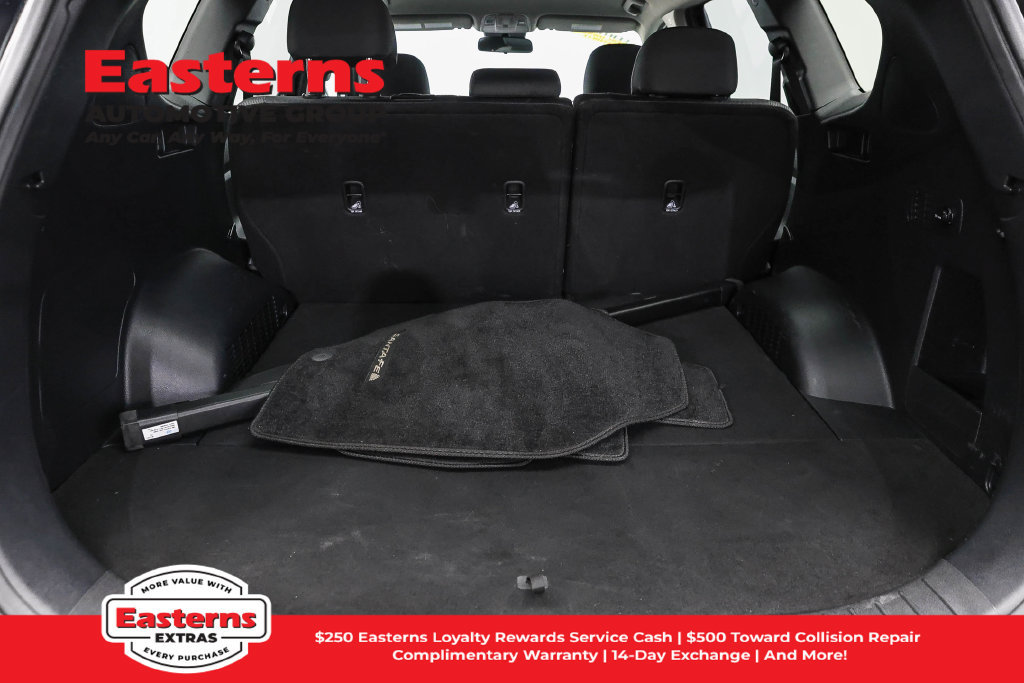 Used 2019 Hyundai Santa Fe SE FWD image 10