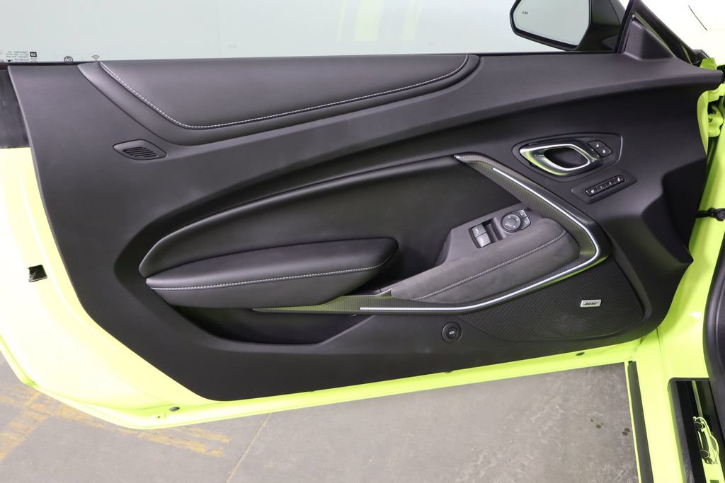 Used 2020 Chevrolet Camaro SS RWD image 19