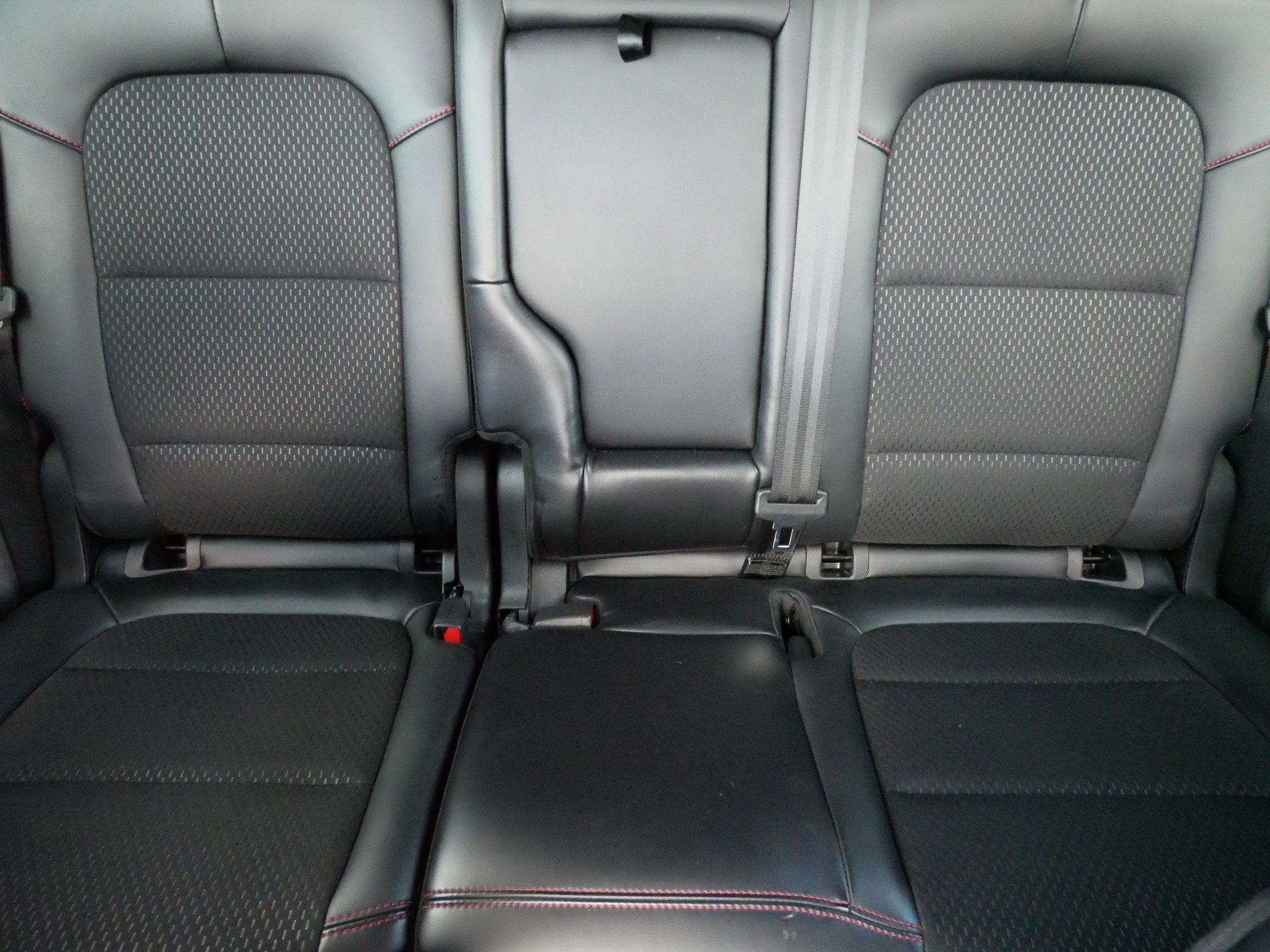 Used 2025 Ford Escape ST-Line AWD/4WD image 13