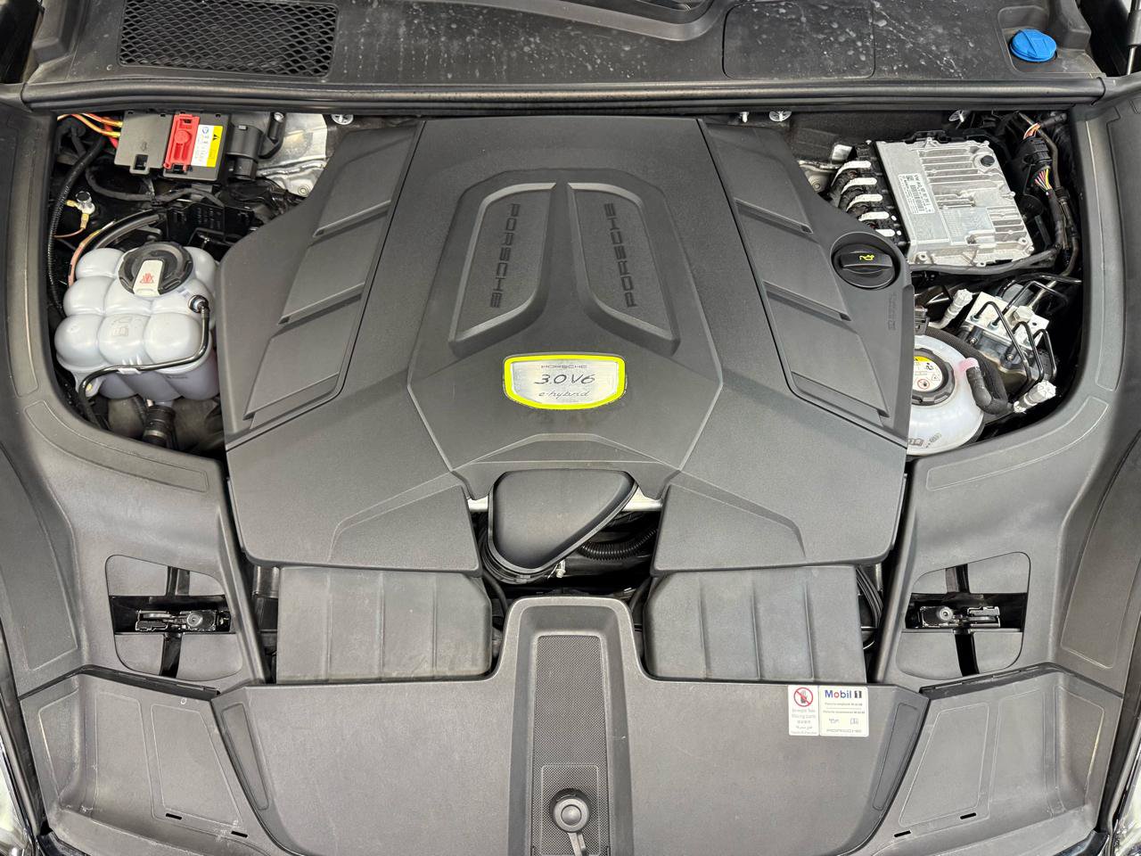 Used 2019 Porsche Cayenne E-Hybrid AWD/4WD image 44