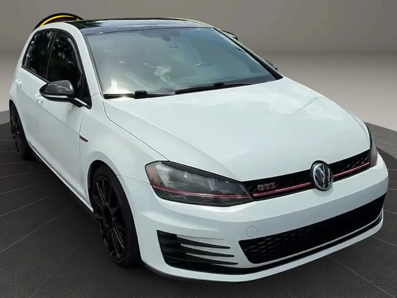 Used 2017 Volkswagen GTI SE FWD image 65