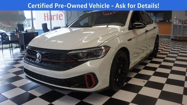 Used 2024 Volkswagen Jetta GLI 40th Anniversary Edition image 8